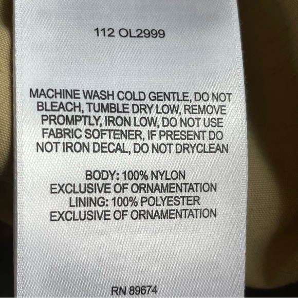 Mountain Hardwear Khaki Hiking Low Rise Shorts Size 10 - Picture 8 of 12